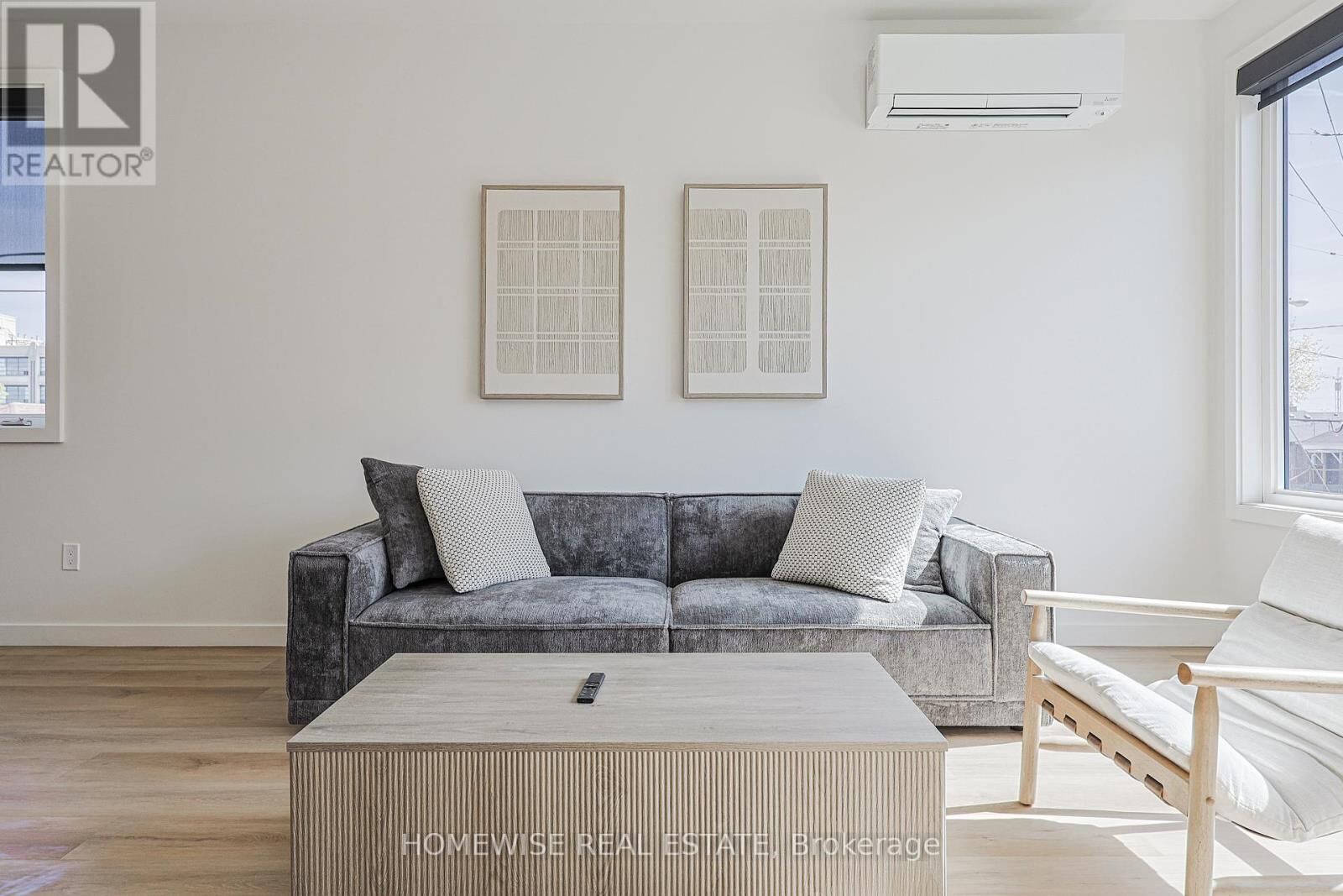 Property Photo:  159 Locksley Avenue 2  ON M6B 3N6 