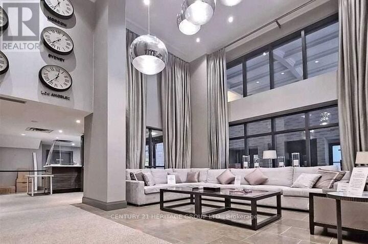Property Photo:  35 Hayden Street 1212  ON M4Y 3C3 
