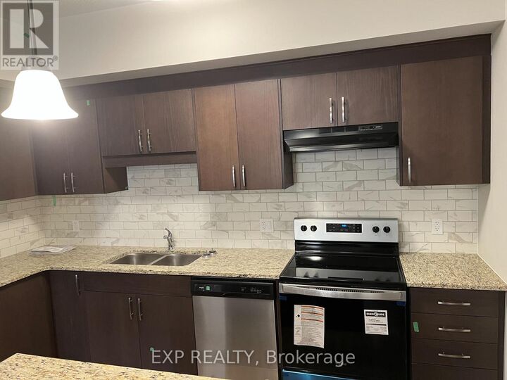 Property Photo:  25 Isherwood Avenue 13  ON N1R 0E2 