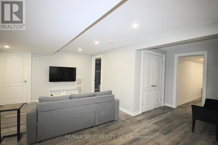 Property Photo:  150 Valley Vista Drive Bsmt  ON L6A 0Z4 