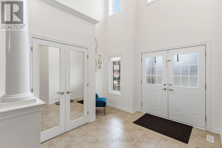 Property Photo:  860 Kettleridge Street  ON N6H 0E7 
