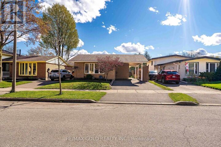 Property Photo:  380 Grangewood Drive West  ON N2K 2E6 
