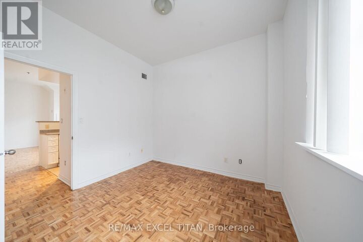 Property Photo:  1407 Dupont Street 509  ON M6H 2B1 