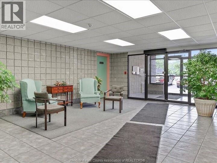 Property Photo:  8335 Wyandotte Street East 203  ON N8S 4S8 