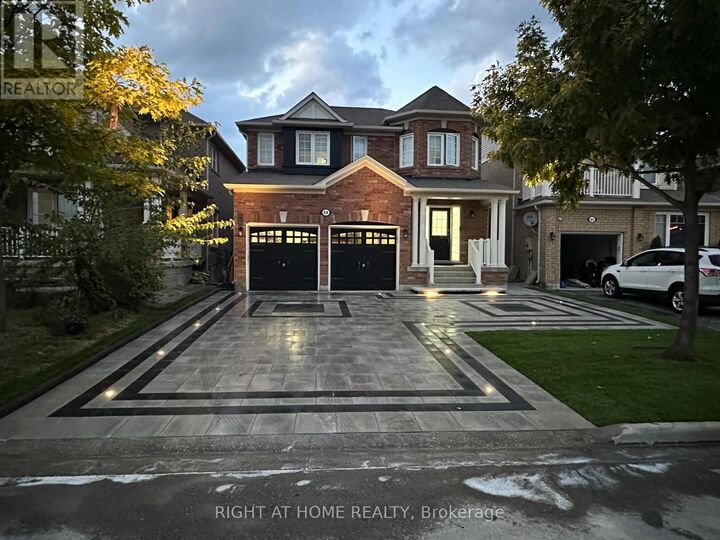 Property Photo:  64 Williamson Family Hollow  ON L3X 3K2 