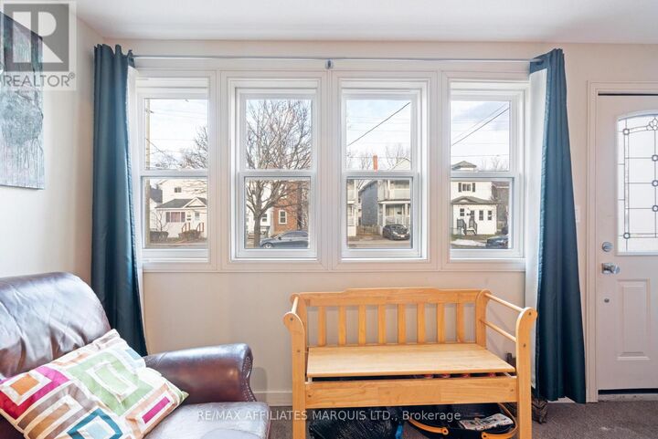 Property Photo:  310 Belmont Street  ON K6H 4Z6 