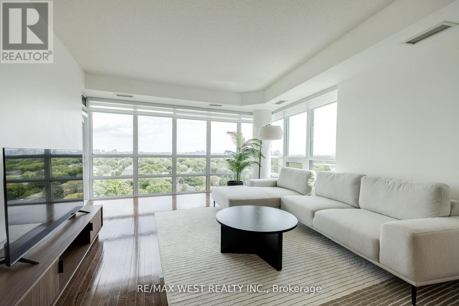 Property Photo:  26 Norton Avenue 1507  ON M2N 0H6 