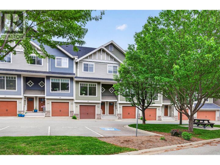 Photo de la propriété:  2860 Valleyview Drive 25  BC V2C 0B3 