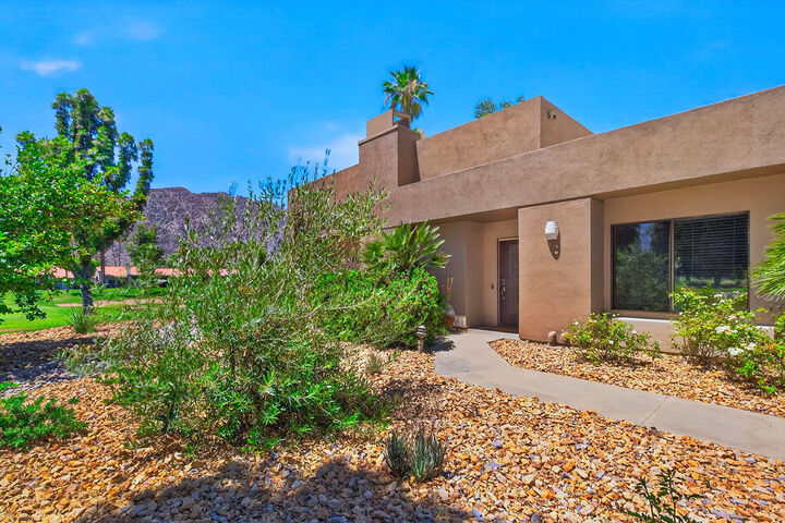 Property Photo:  55105 Oakhill  CA 92253 