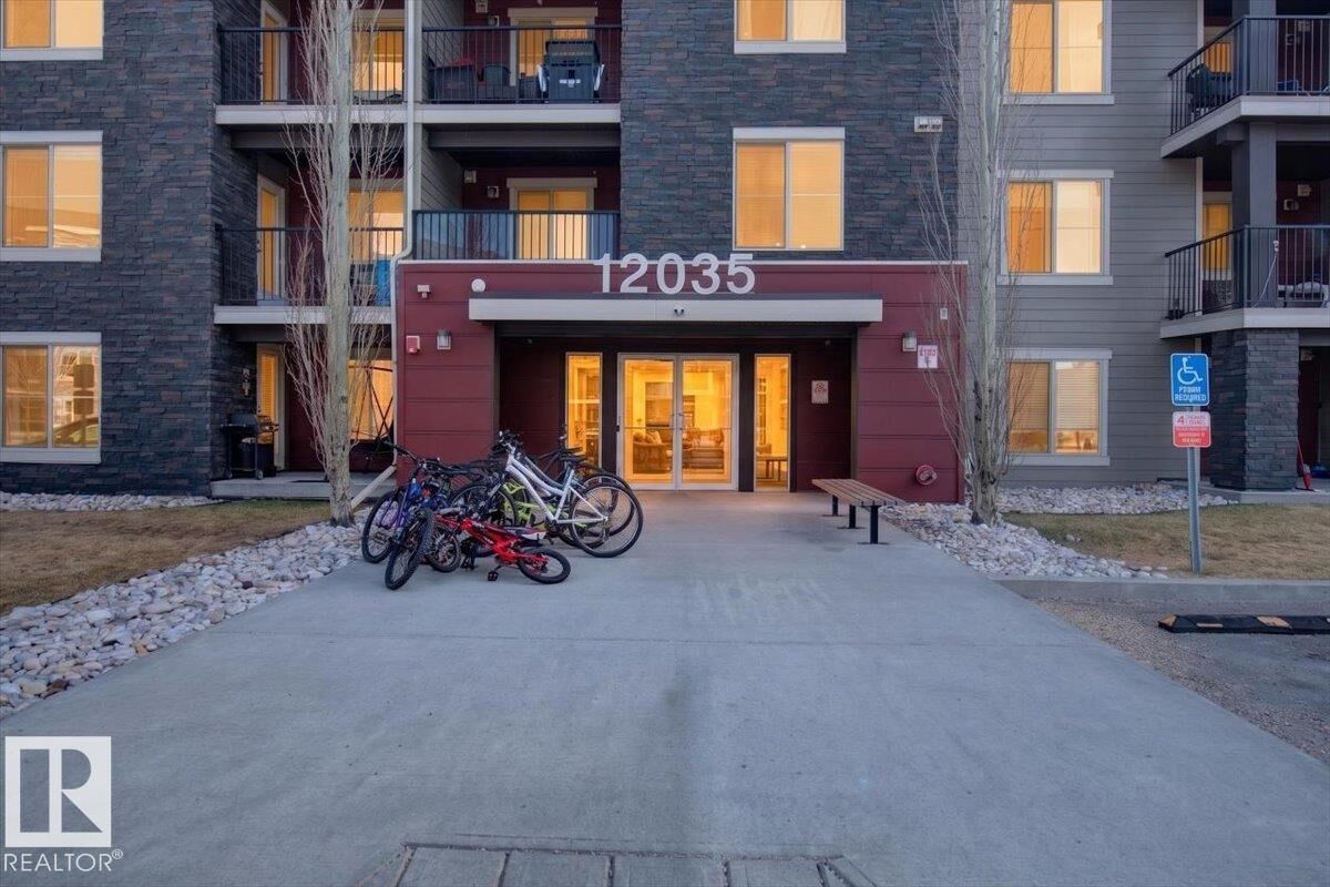 Property Photo: 12035 22 Av SW 117 AB T6W 2X9