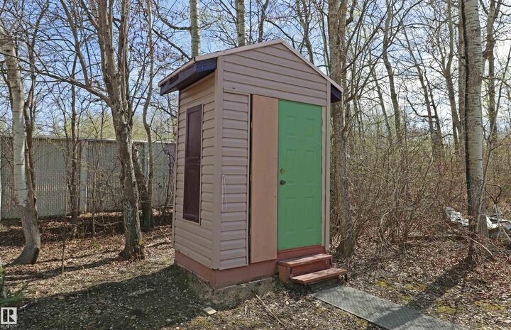 Property Photo:  53102 Rge Rd 40 311  AB T0E 2K0 
