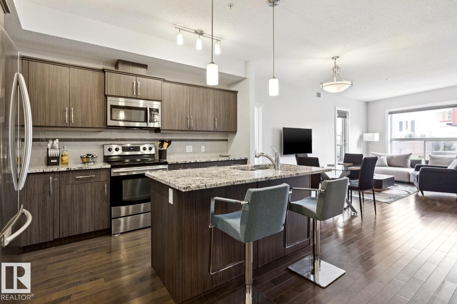 Property Photo: 10523 123 Street NW 421 AB T5N 1N9