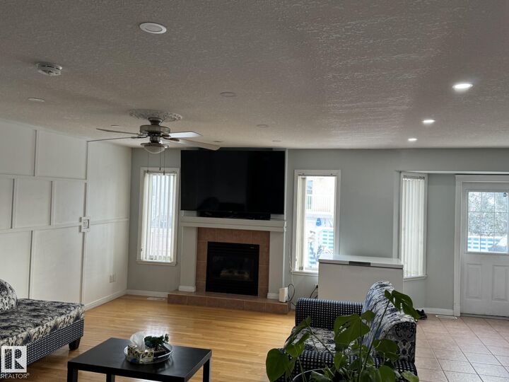 Property Photo: 3139 34B Avenue NW AB T6T 1T6