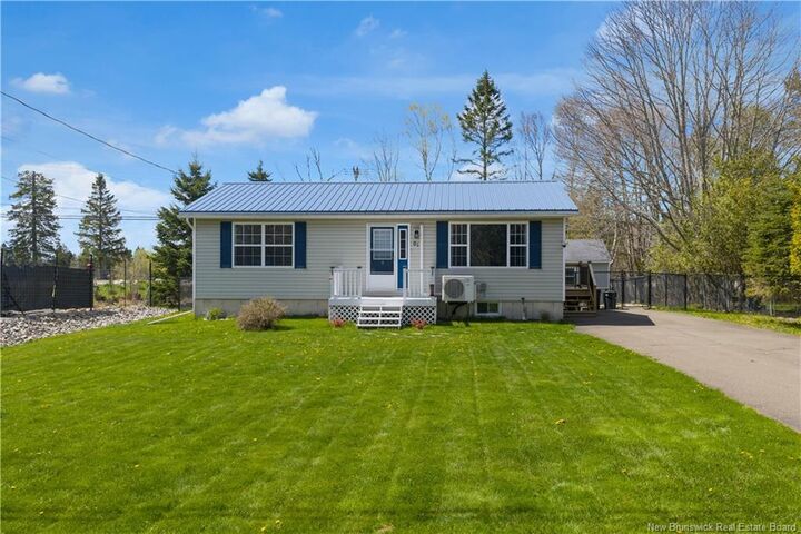 Property Photo:  61 Thomas Avenue  NB E5B 2M7 