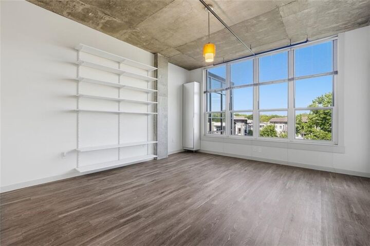 Property Photo:  245 N Highland Avenue NE 402  GA 30307 