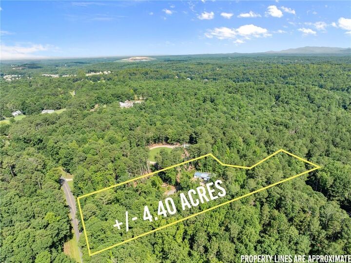 Property Photo: 7095 Cogburn Road GA 30028
