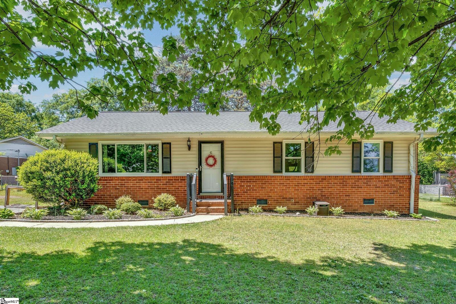 Property Photo:  6 Greenfield Court  SC 29615 