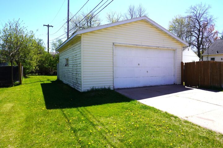 Property Photo:  500 7th St E  WI 54452 