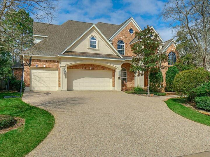 Property Photo:  127 E Bracebridge Circle  TX 77382 