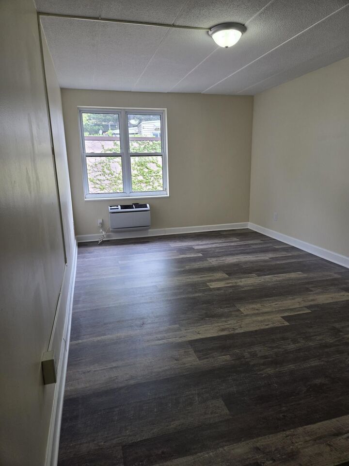 Property Photo:  685 Prospect Ave 10 B  NJ 07002 