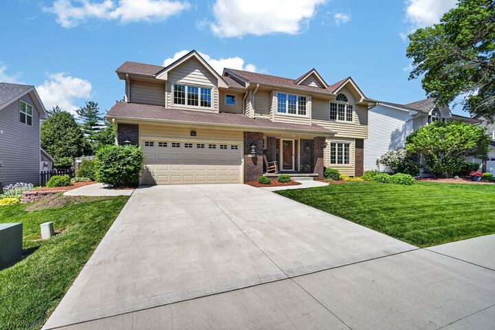 Property Photo: 4314 101st Street IA 50322
