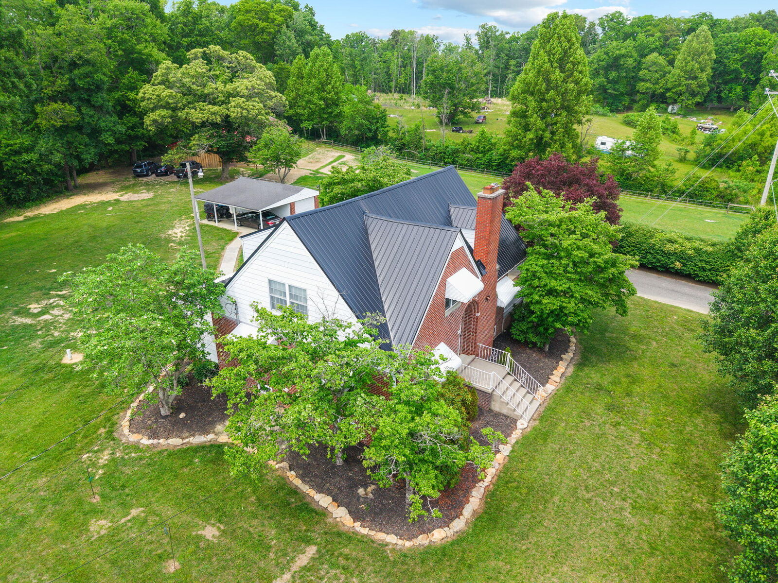 Property Photo: 7850 Cumberland Falls Highway KY 40701