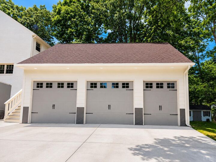 Property Photo: 1184 Abbey Place VA 24551
