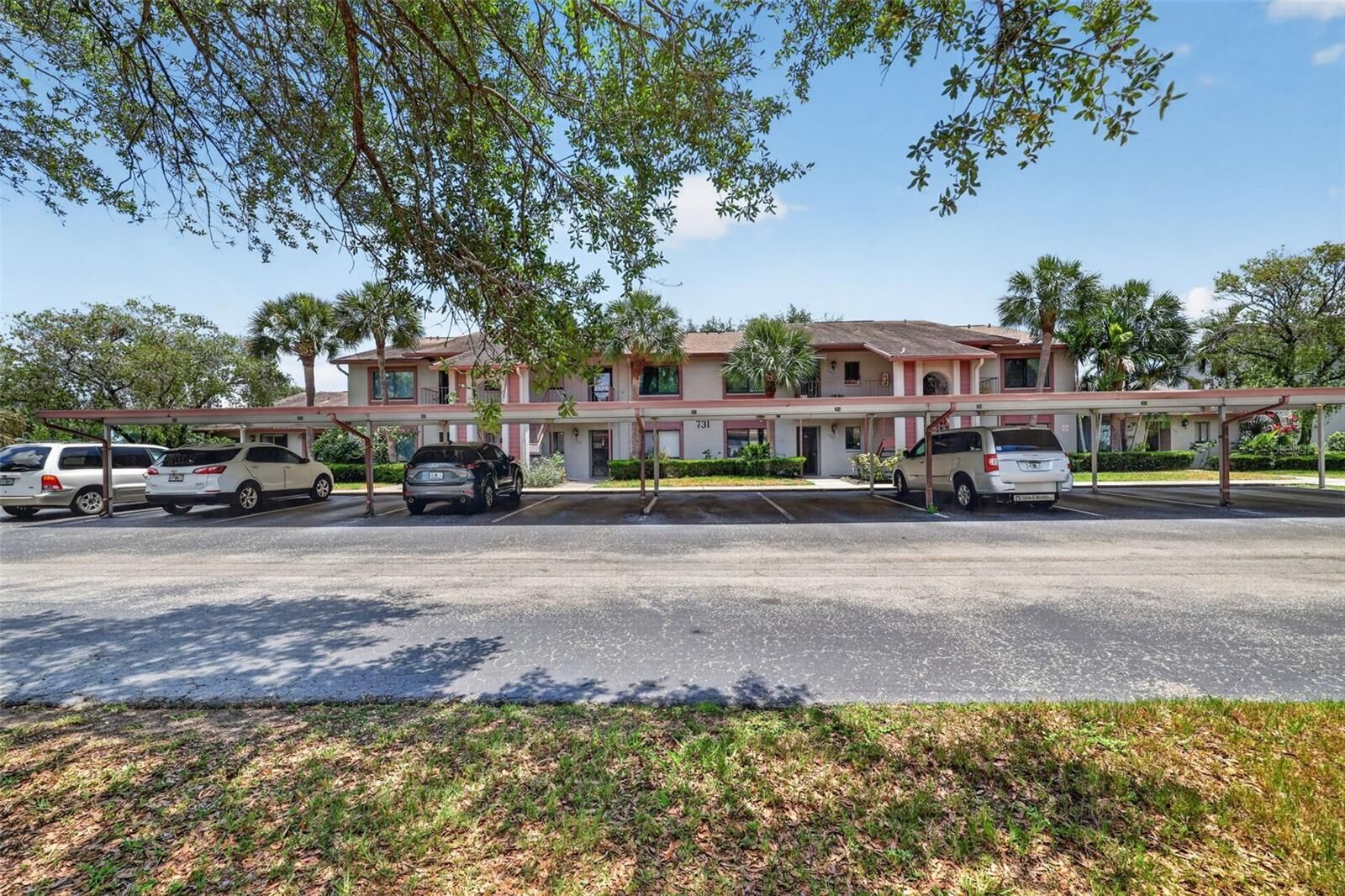 Property Photo:  731 83rd Avenue N 105  FL 33702 
