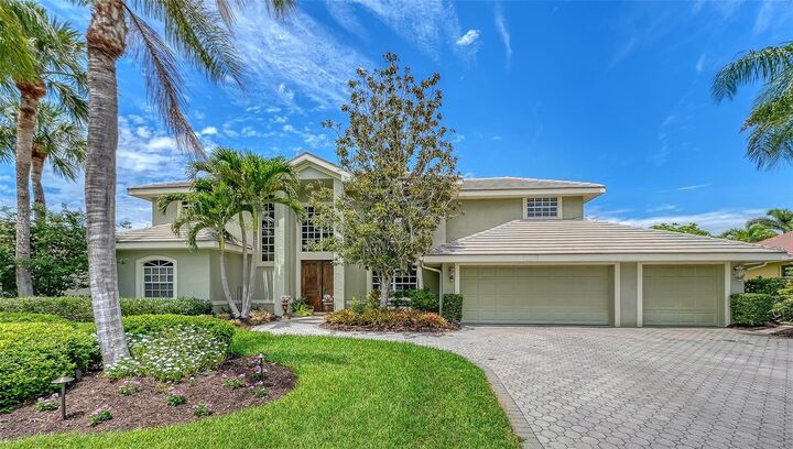 Property Photo:  4839 Sweetmeadow Circle  FL 34238 