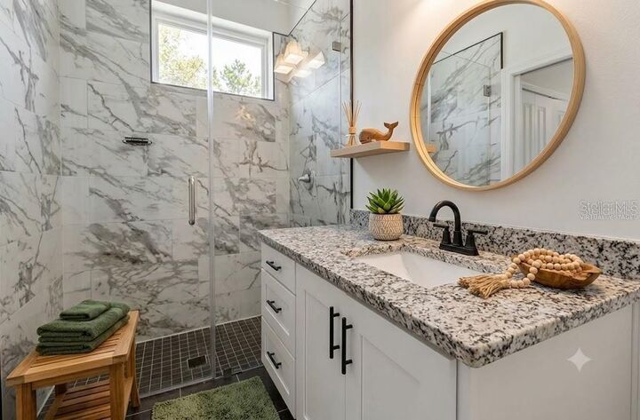Property Photo:  2613 E 23rd Avenue 1/2  FL 33605 