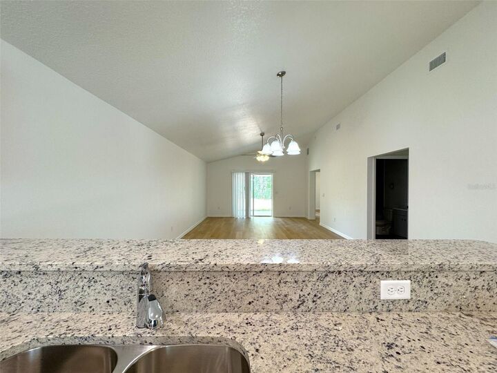 Property Photo: 908 Columbia Lane FL 34452