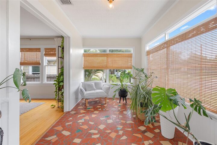 Property Photo:  1510 14th Street N  FL 33704 