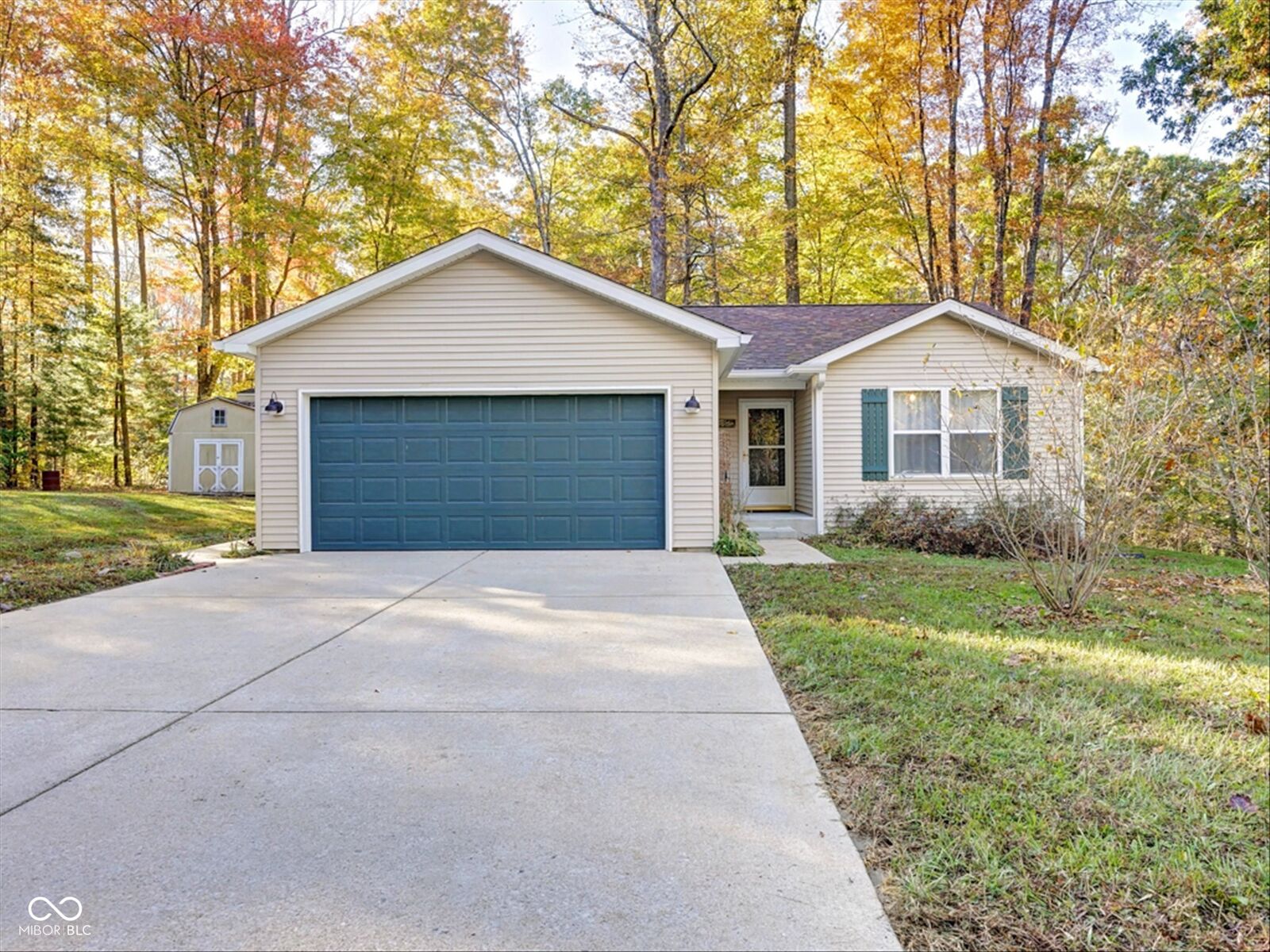 Property Photo:  2199 E North Shore Drive  IN 46160 