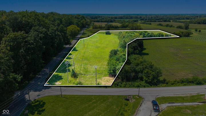 Property Photo: 6050 W Smokey Row Road IN 46143