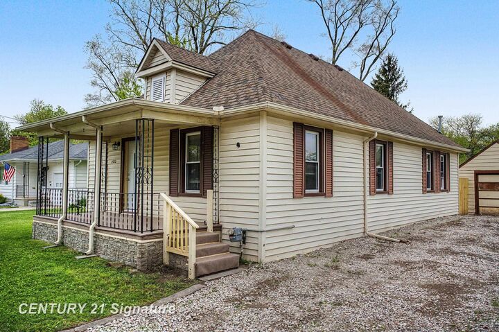 Property Photo:  1522 Gilbert Street  MI 48602 