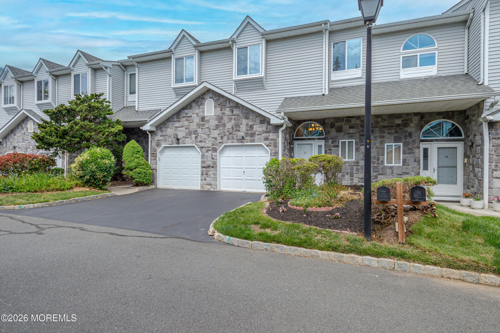 Property Photo:  15 Daleron Place  NJ 08879 