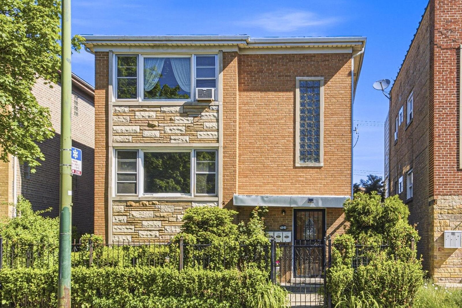 Property Photo:  6840 W Diversey Avenue  IL 60707 