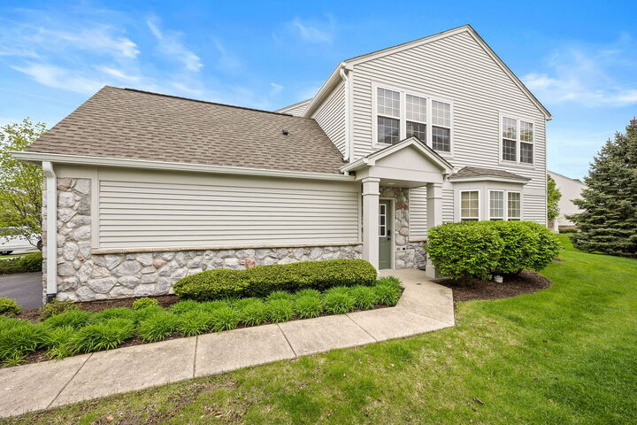 Property Photo: 24850 W Franklin Lane IL 60585