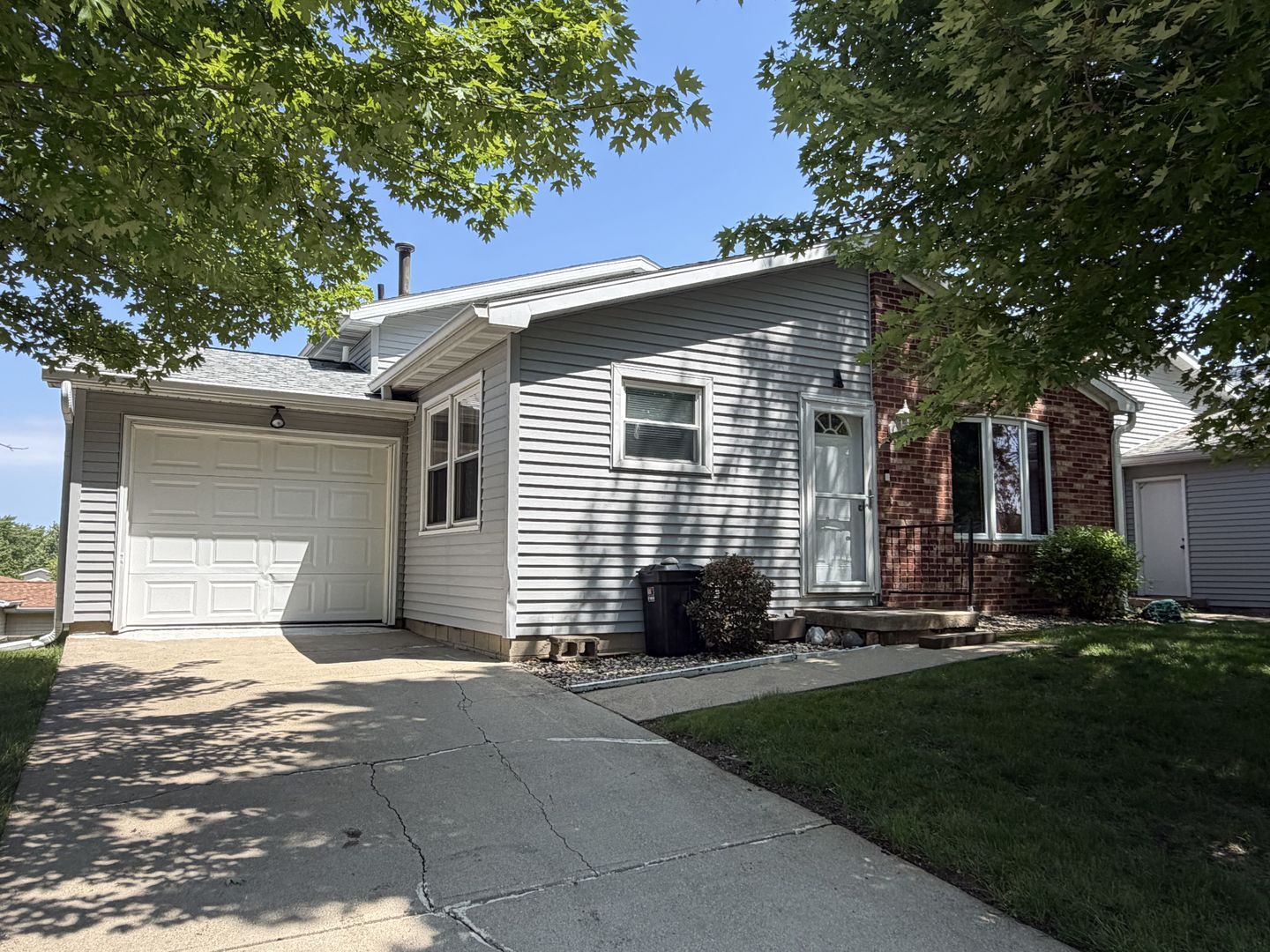 Property Photo:  1538 Hunt Drive A  IL 61761 