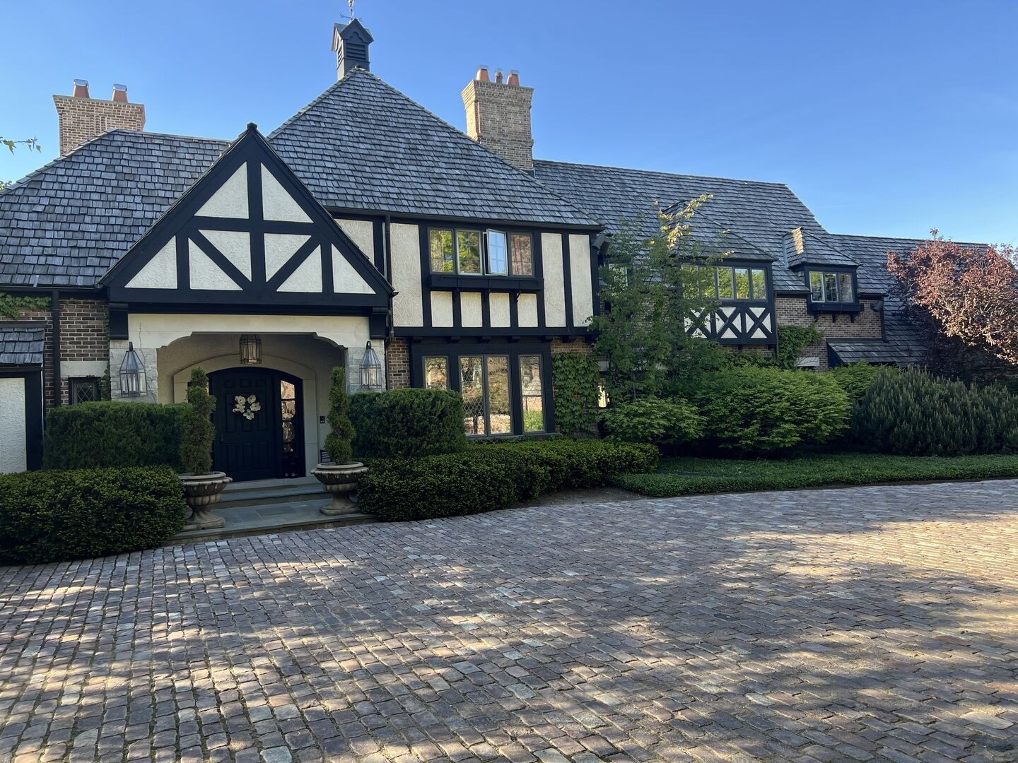 Property Photo: 1490 Lake Road IL 60045