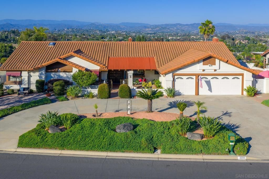 Property Photo:  2233 Cortina Circle  CA 92029 