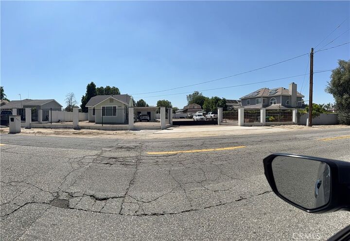 Property Photo:  681 N Soboba  CA 92544 