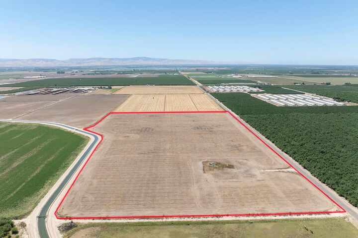 Property Photo:  1824 W Taylor Road  CA 95307 