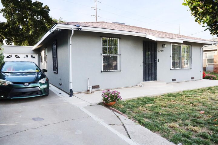 Property Photo:  2239 Finland Avenue  CA 95205 