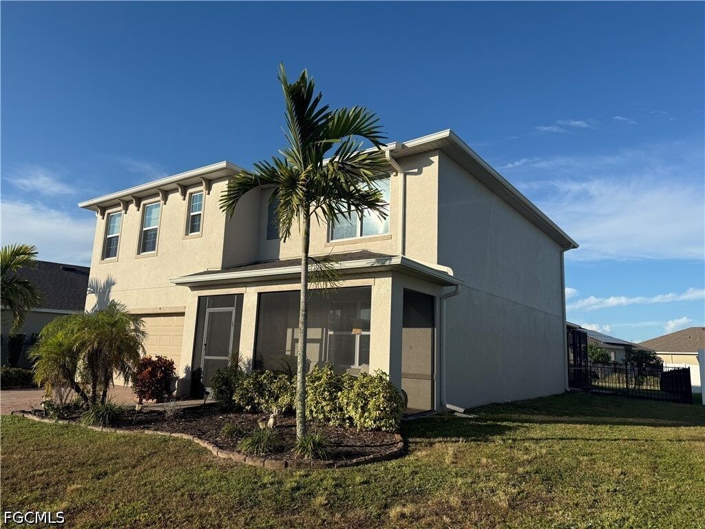 Property Photo: 2739 Merida Lane FL 33909