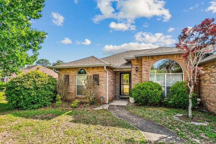 Property Photo:  9911 Orion Lake Circle  FL 32566 