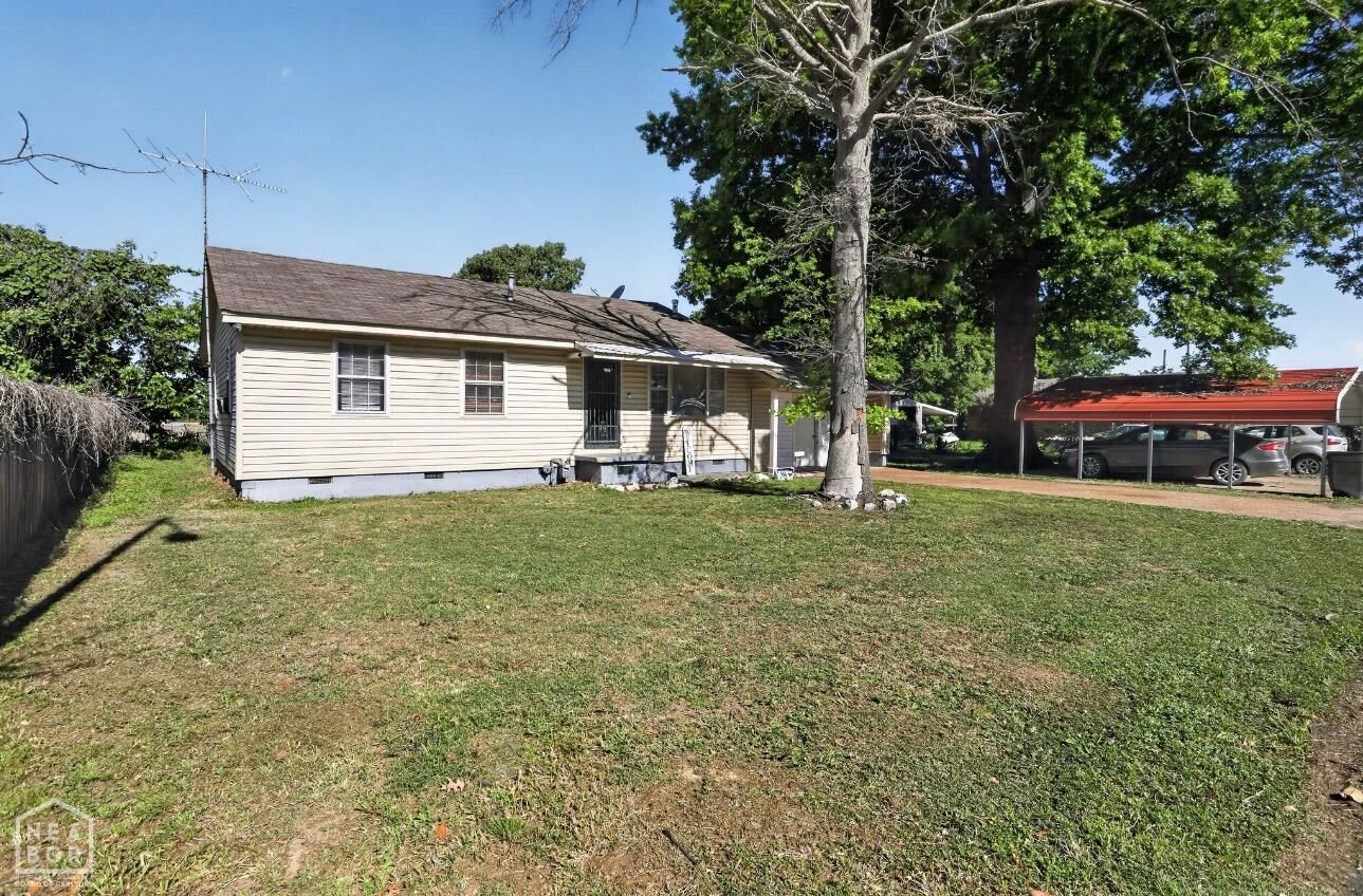 Property Photo:  116 Thompson Street  AR 72358 