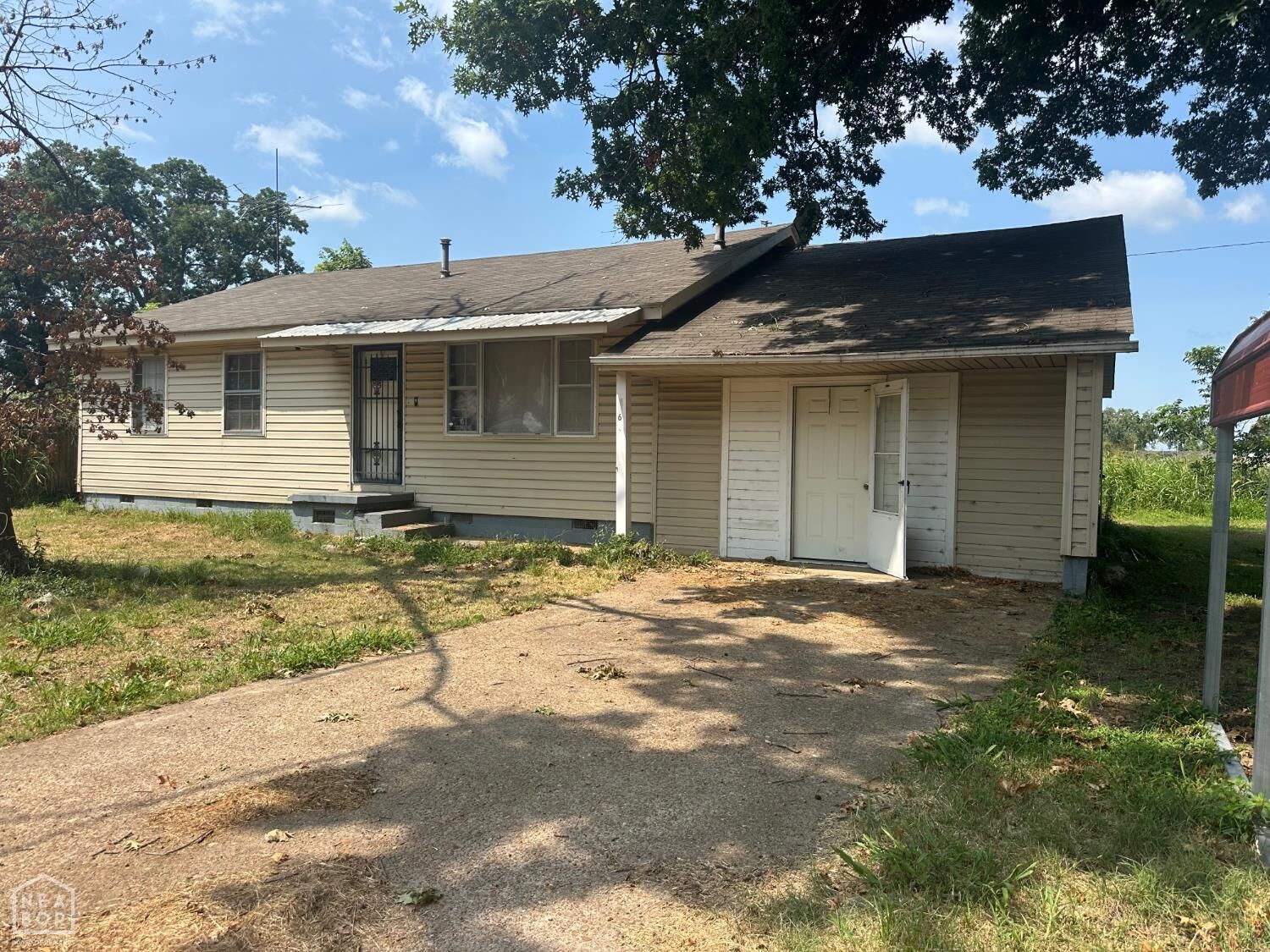 Property Photo:  116 Thompson Street  AR 72358 