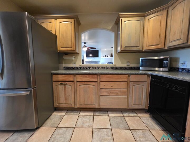 Property Photo: 1408 W Orchard Lane NM 88220