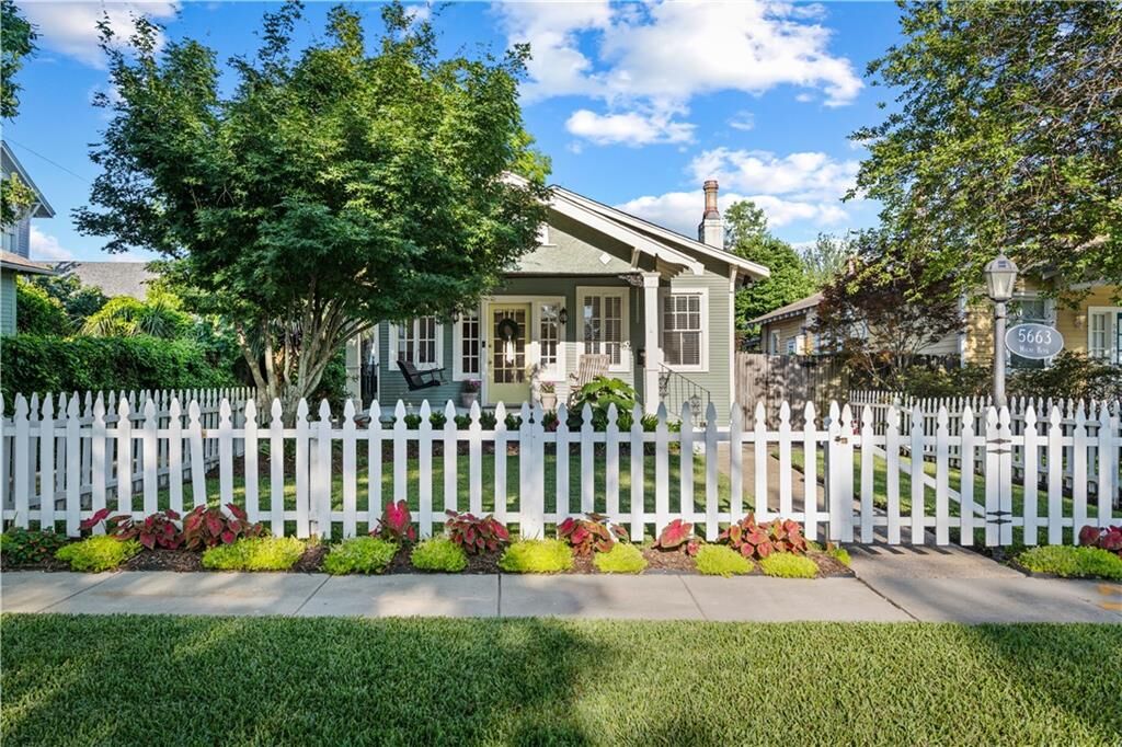 Property Photo: 5663 Milne Boulevard LA 70124